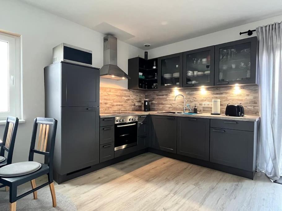 Appartement Buechensaal Mit Stellplatz Эрлензе Экстерьер фото